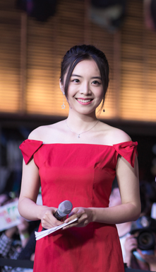 lol主播余霜写真壁纸手机客户端_lol主播余霜写真壁纸手机客户端
