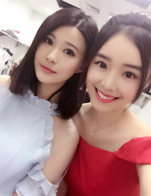 lol主播余霜写真壁纸手机客户端_lol主播余霜写真壁纸手机客户端