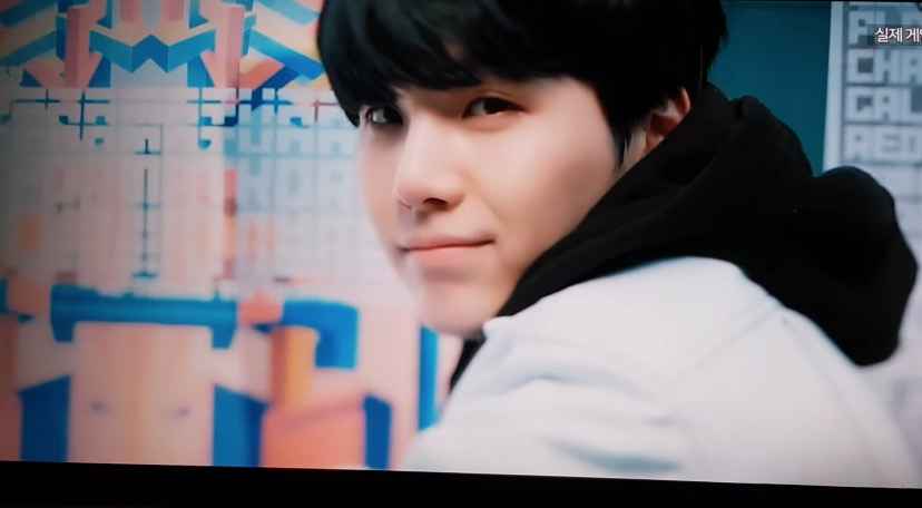 BTS WORLD手游中文破解2025最新版免费下载_BTS WORLD手游中文破解下载免费2025新版